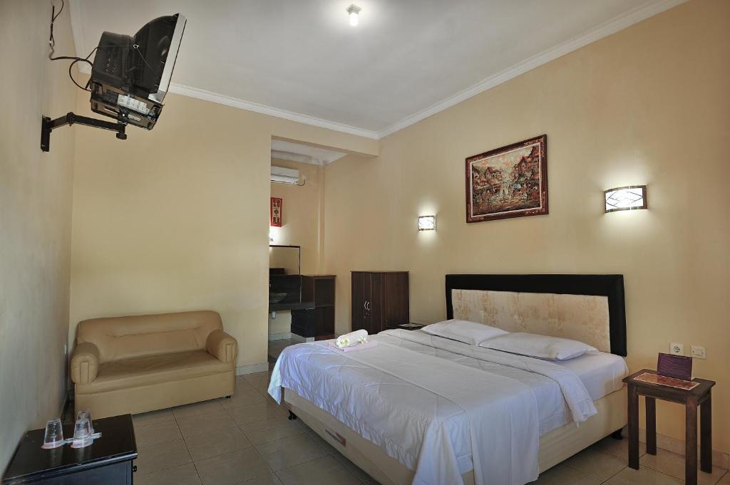 Transit Inn Senggigi Mangsit Buitenkant foto